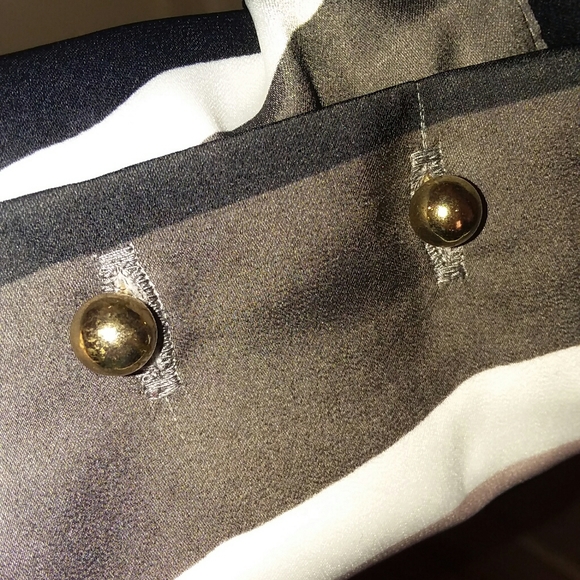 H&M Blouse - Picture 3 of 5